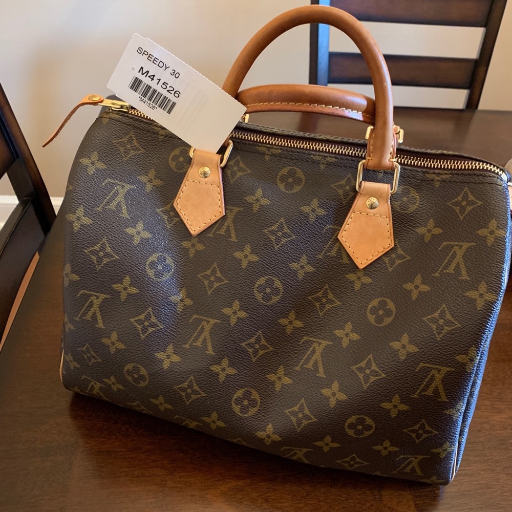 Louis Vuitton Speedy 30